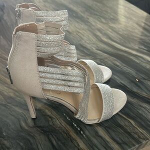 Jessica Simpson silver/Dove shoes